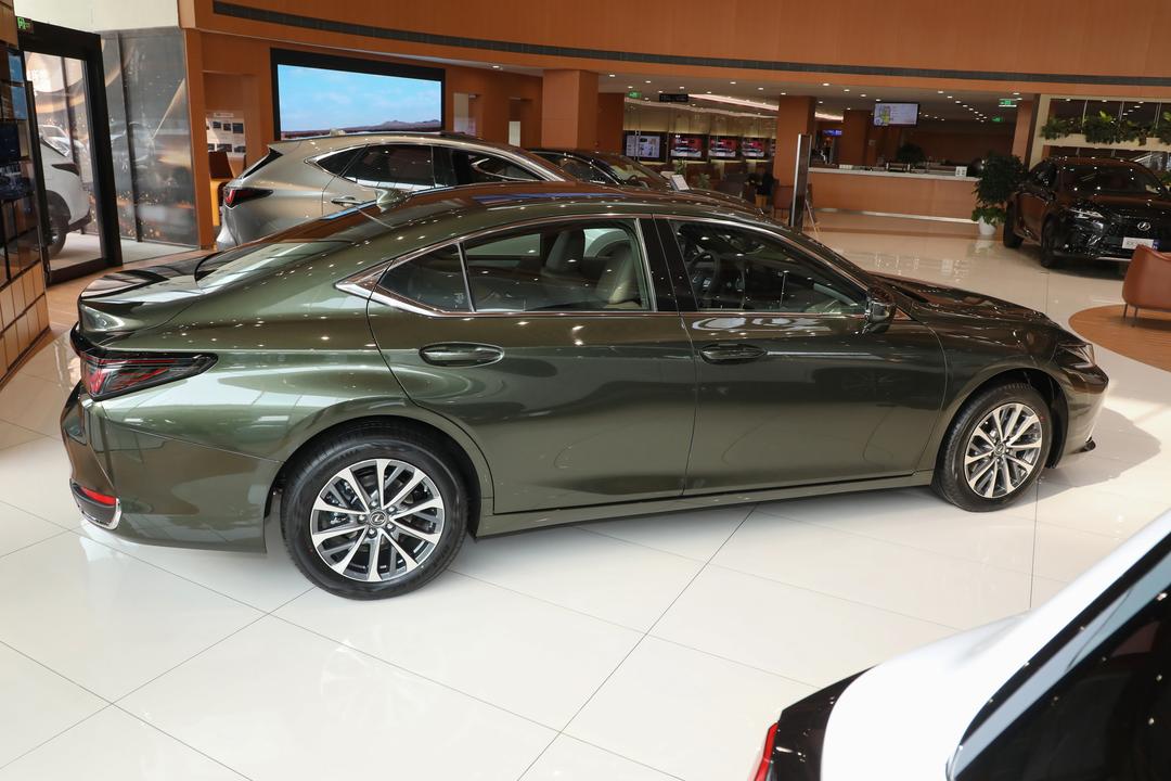 Lexus ES 2026, фото 8