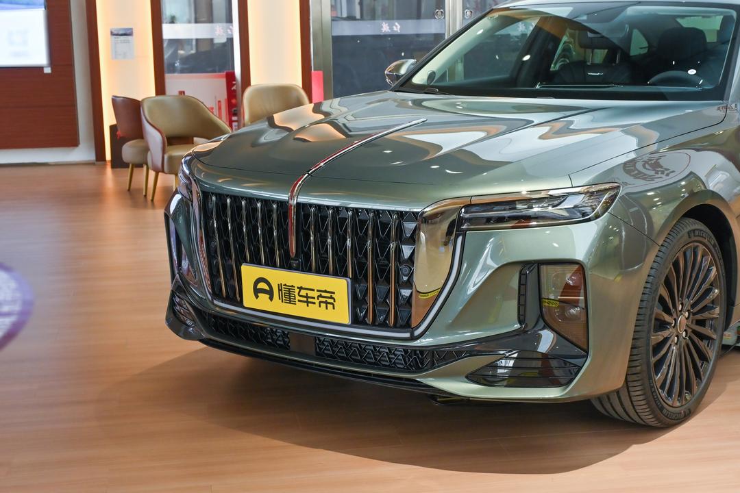 Hongqi H9 2026, фото 9