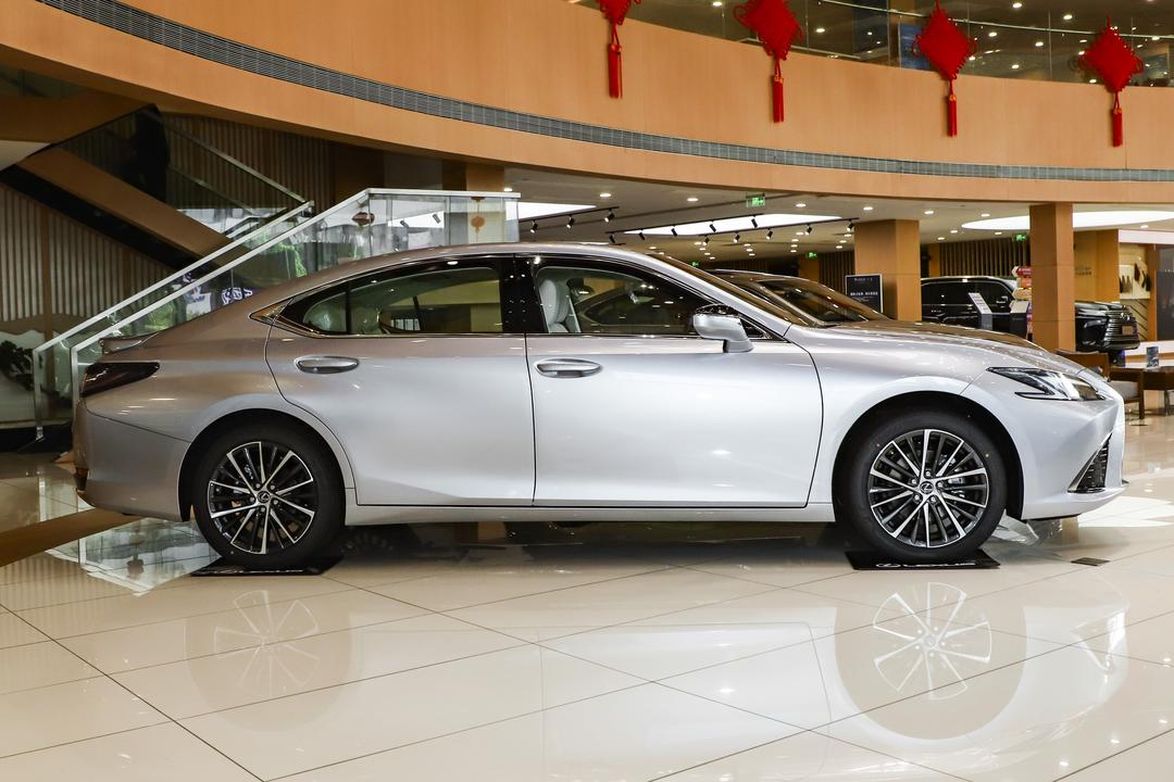 Lexus ES 2026, фото 8