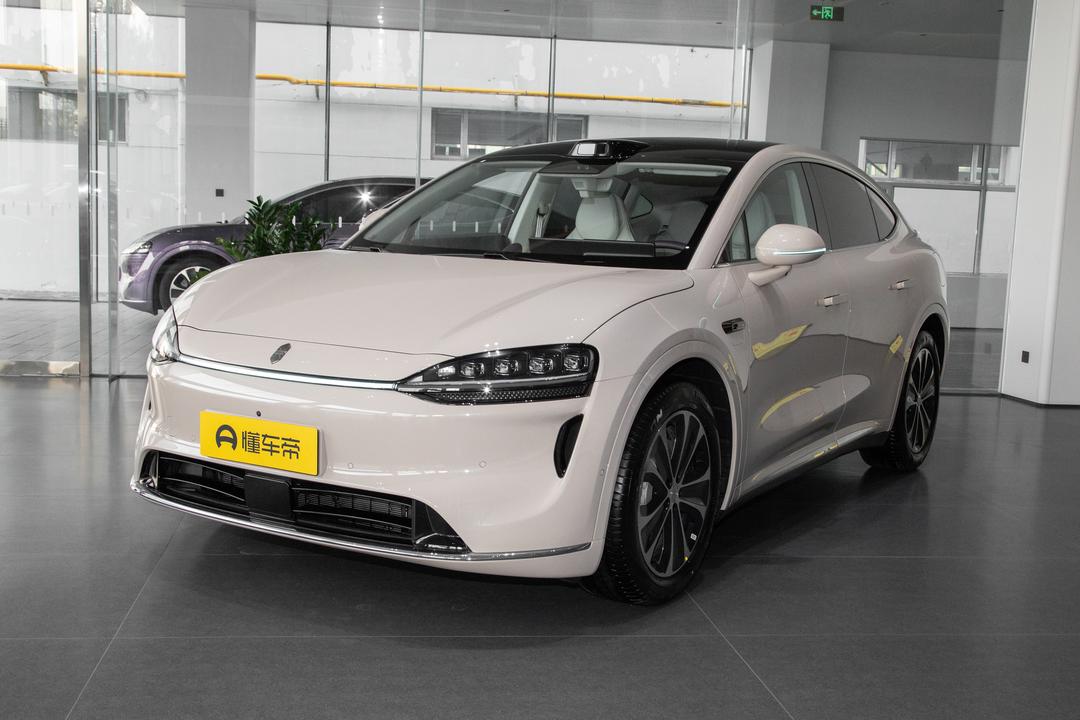 Luxeed R7