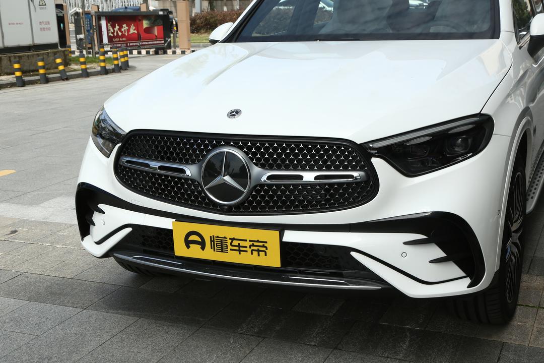 Mercedes-Benz GLC-Class 2026, фото 9