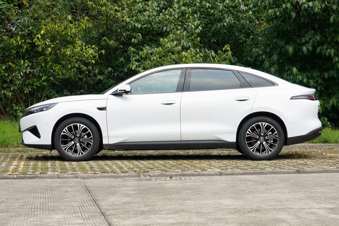 BYD Qin MAX EV 2026, фото 4