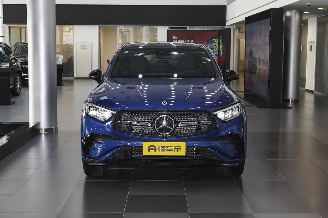 Mercedes-Benz GLC Coupe 2026, фото 2