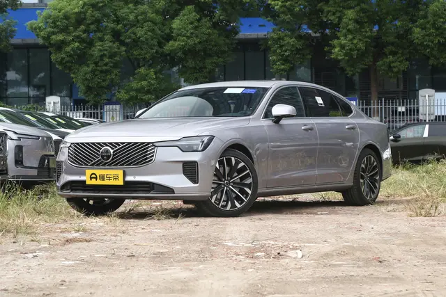 Volvo S90 2026 — купить из Китая под заказ