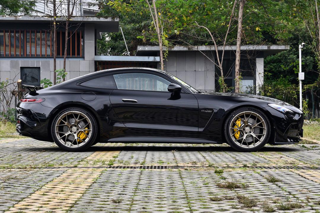 Mercedes-Benz AMG GT 2026, фото 8