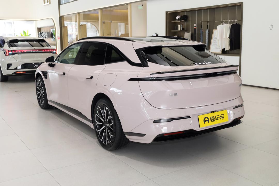 Zeekr ZEEKR 007 GT 2026, фото 4