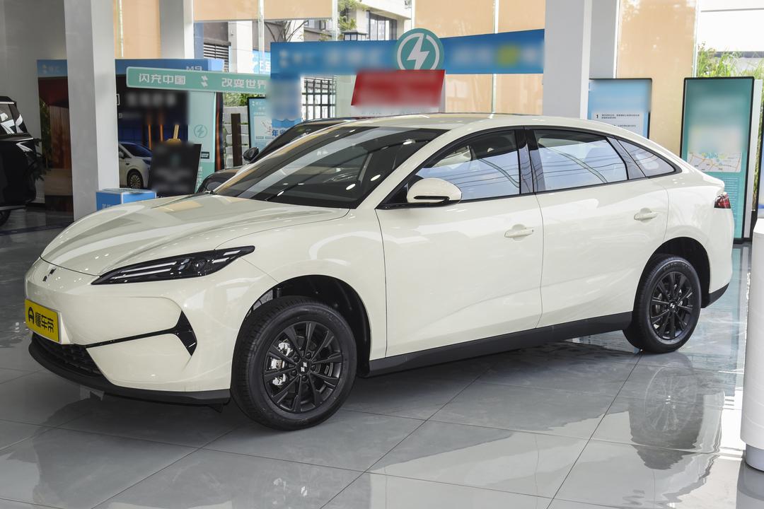 BYD e7 EV 2026, фото 4