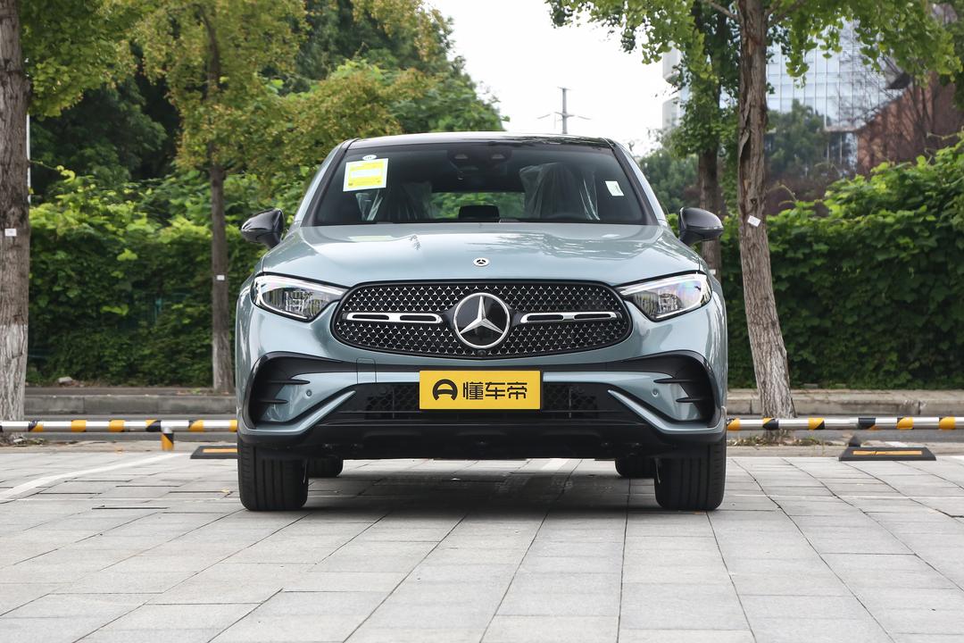 Mercedes-Benz GLC Coupe 2026, фото 2