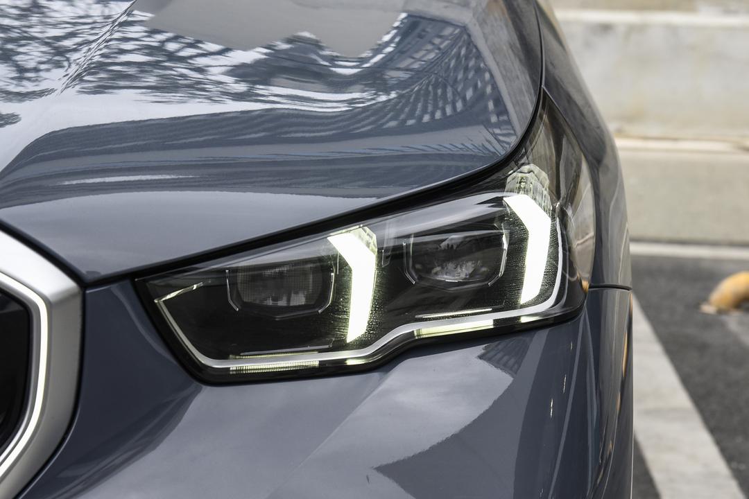 BMW 5 Series 2026, фото 12