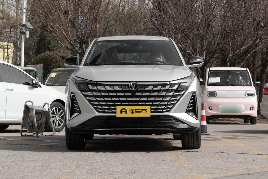 Changan UNI-Z 2026, фото 2