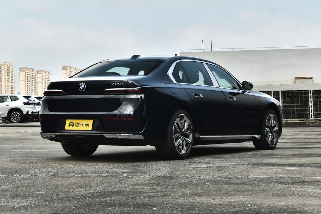 BMW 7-Series 2026, фото 7