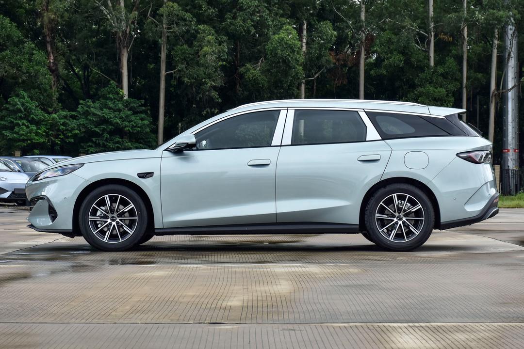 BYD Seal 06 DM Touring 2026, фото 4