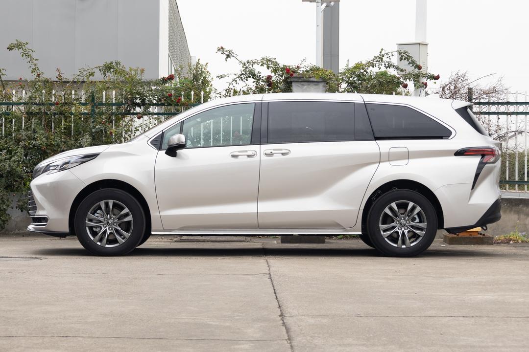 Toyota Sienna 2026, фото 4