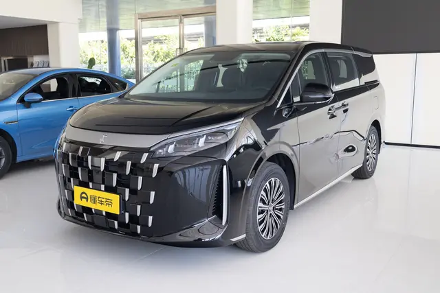 BYD M9 DM 2026 — купить из Китая под заказ