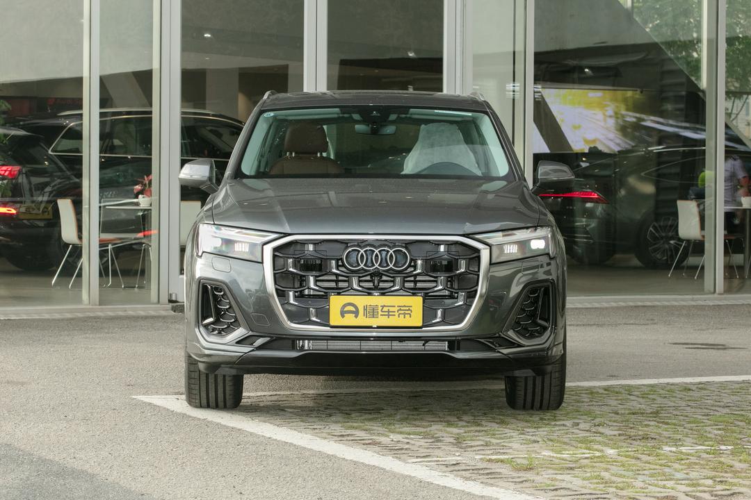 Audi Q7 2026, фото 2