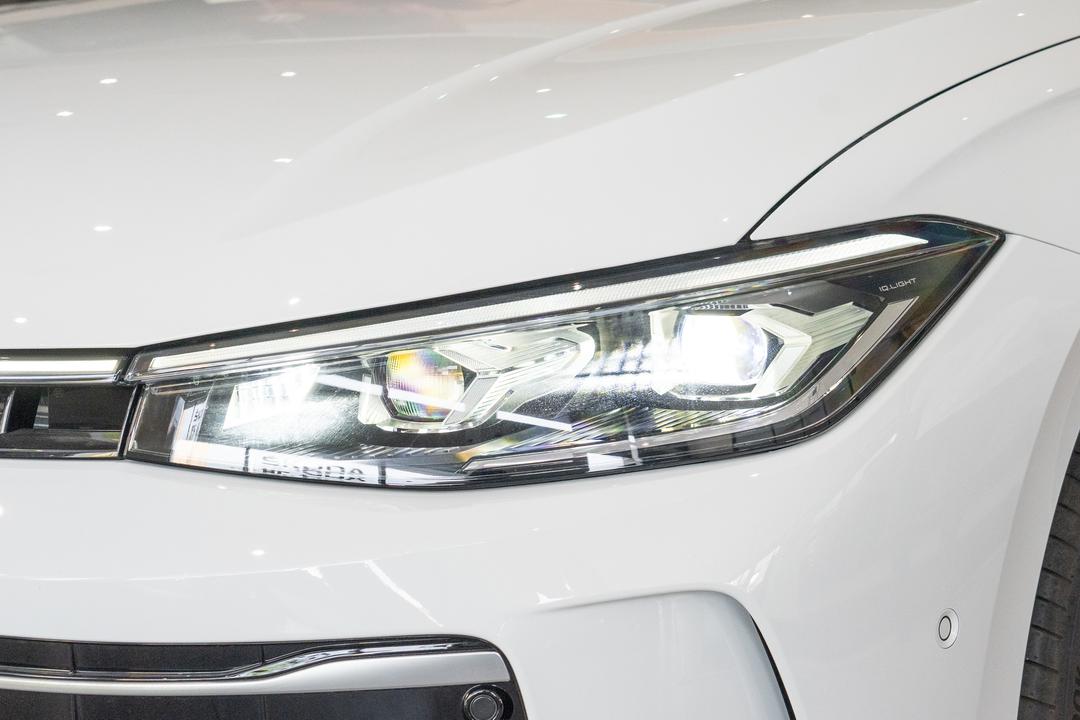 Volkswagen Passat 2026, фото 13