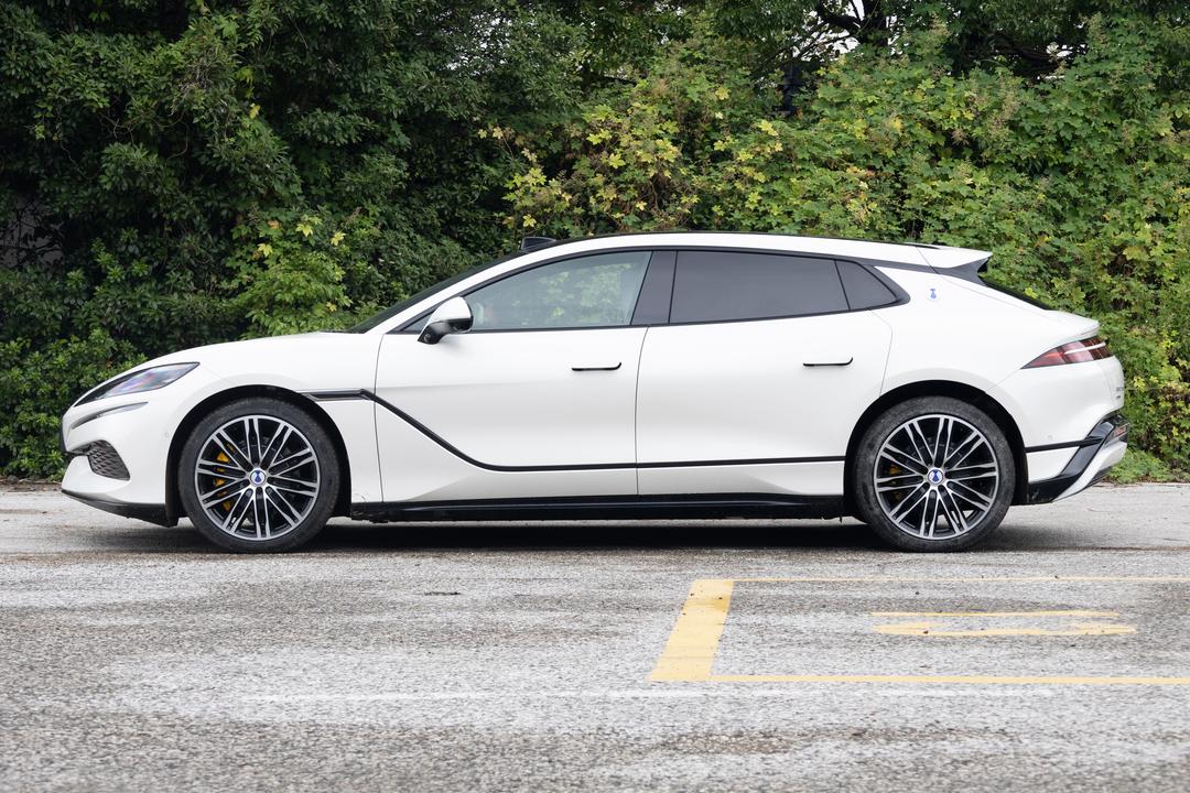 Denza Z9GT EV 2026, фото 4