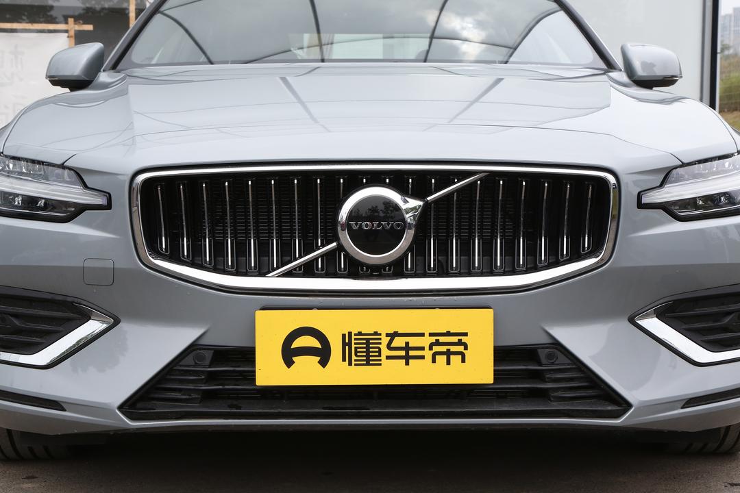 Volvo S60 2026, фото 10