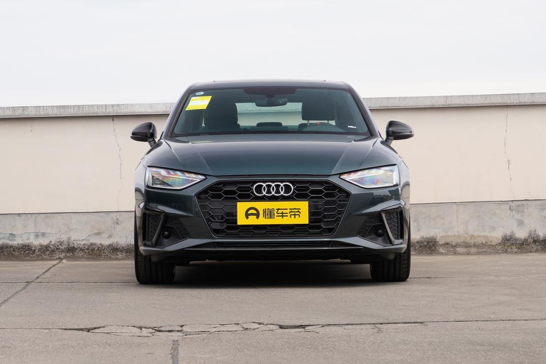 Audi A4L 2026, фото 2