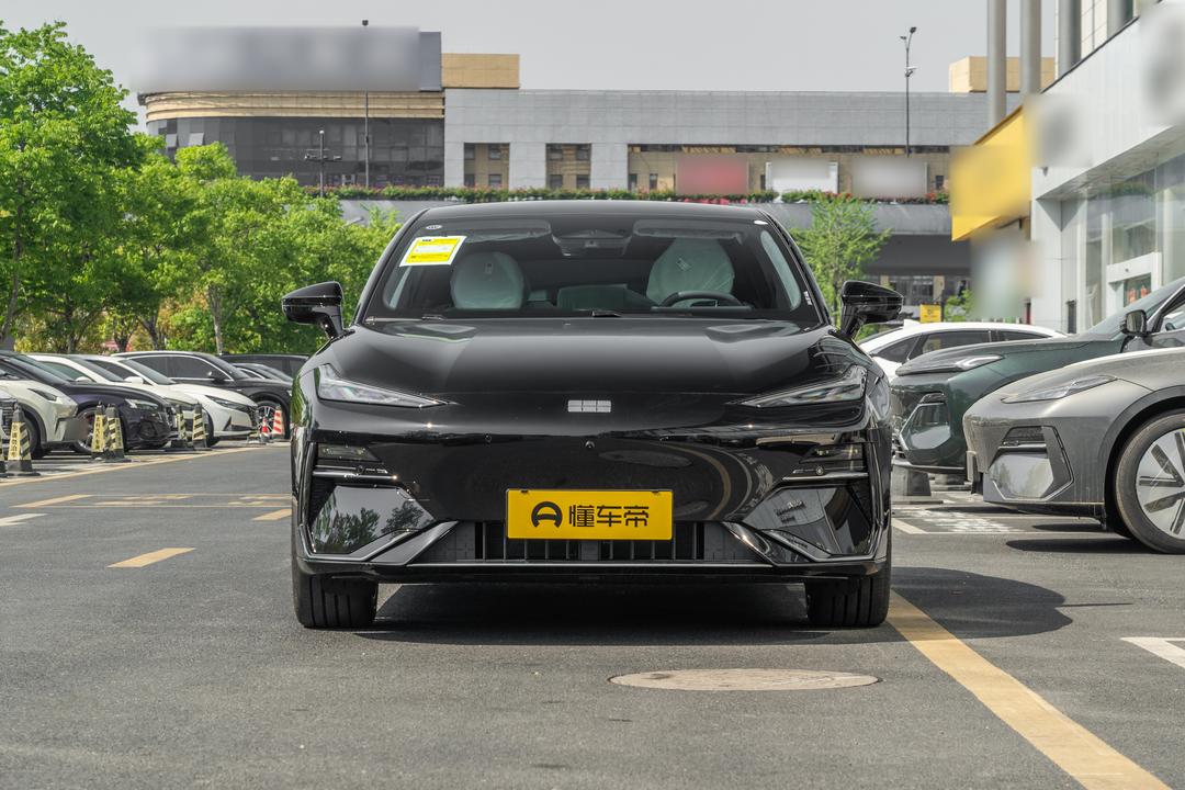 Geely Galaxy E8 2026, фото 2