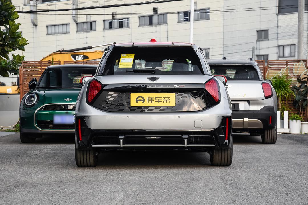 MINI JCW EV 2026, фото 6