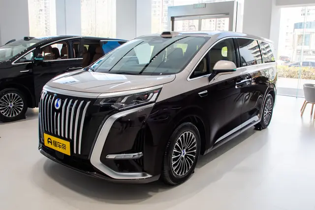 Denza D9 EV 2026 — купить из Китая под заказ