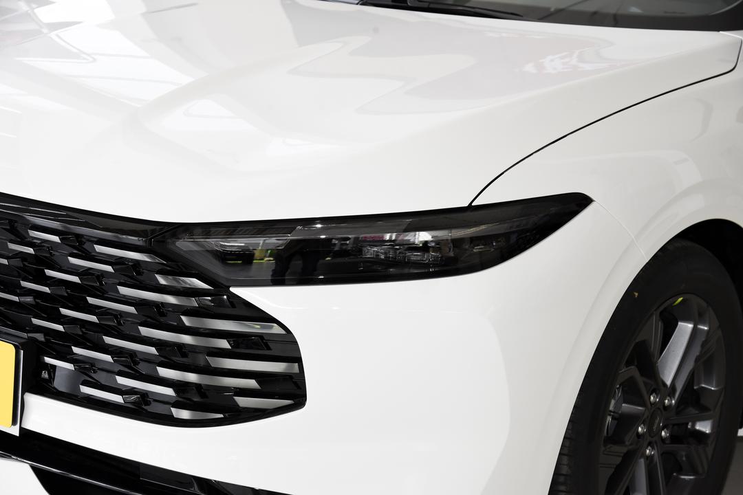Ford Mondeo 2026, фото 12