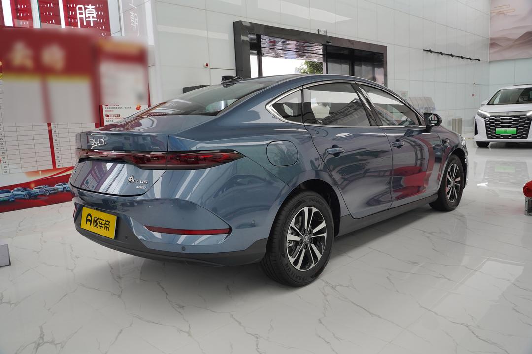 BYD Qin PLUS DM 2026, фото 7