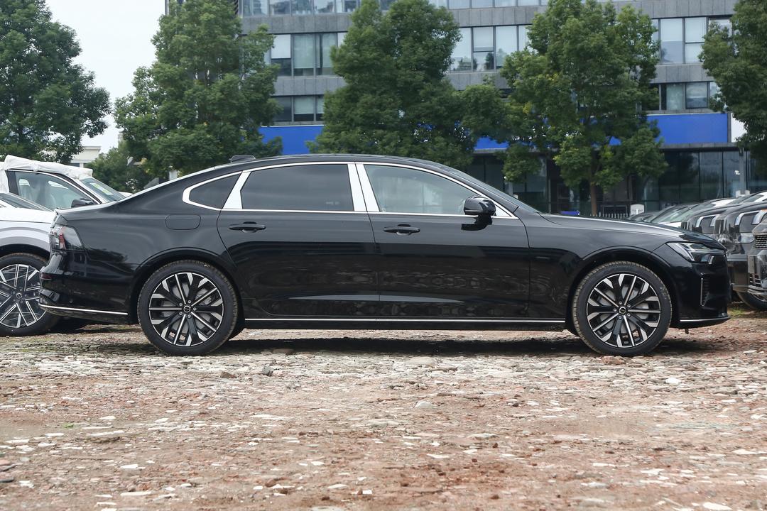 Volvo S90 2026, фото 8