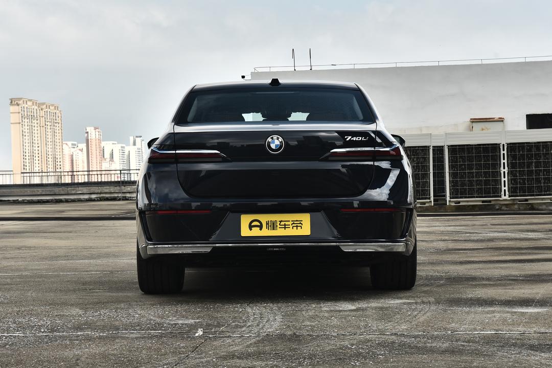 BMW 7-Series 2026, фото 6