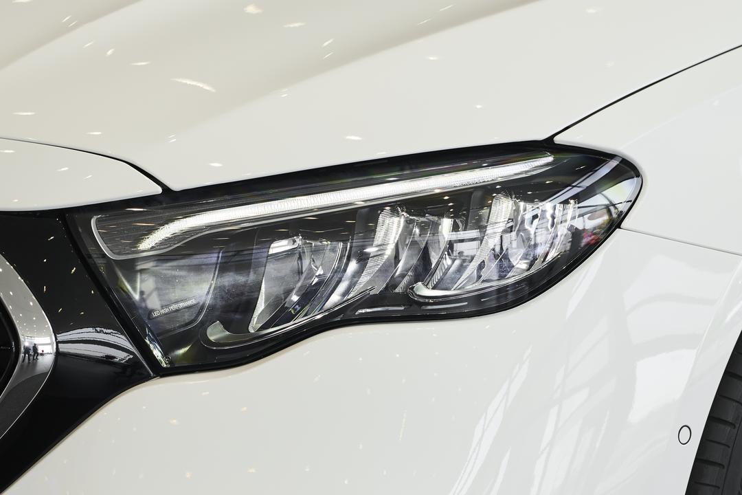 Mercedes-Benz E-Class 2026, фото 14