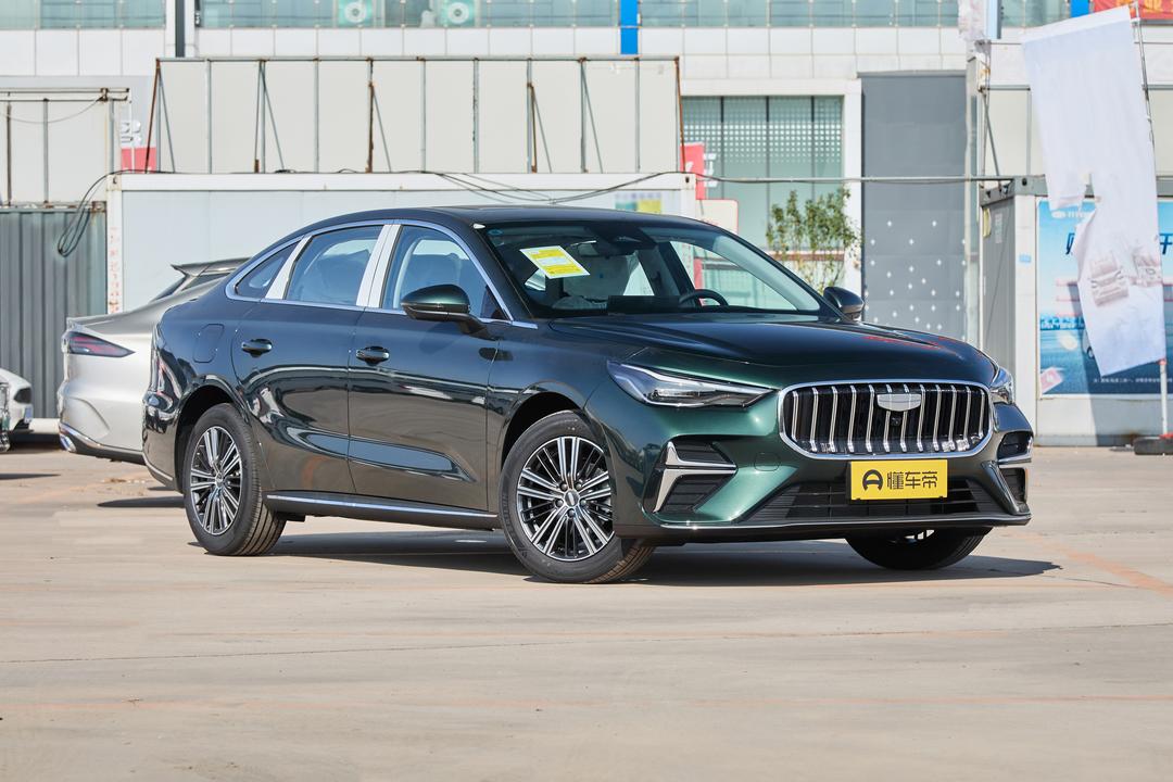 Geely Emgrand 2026, фото 3