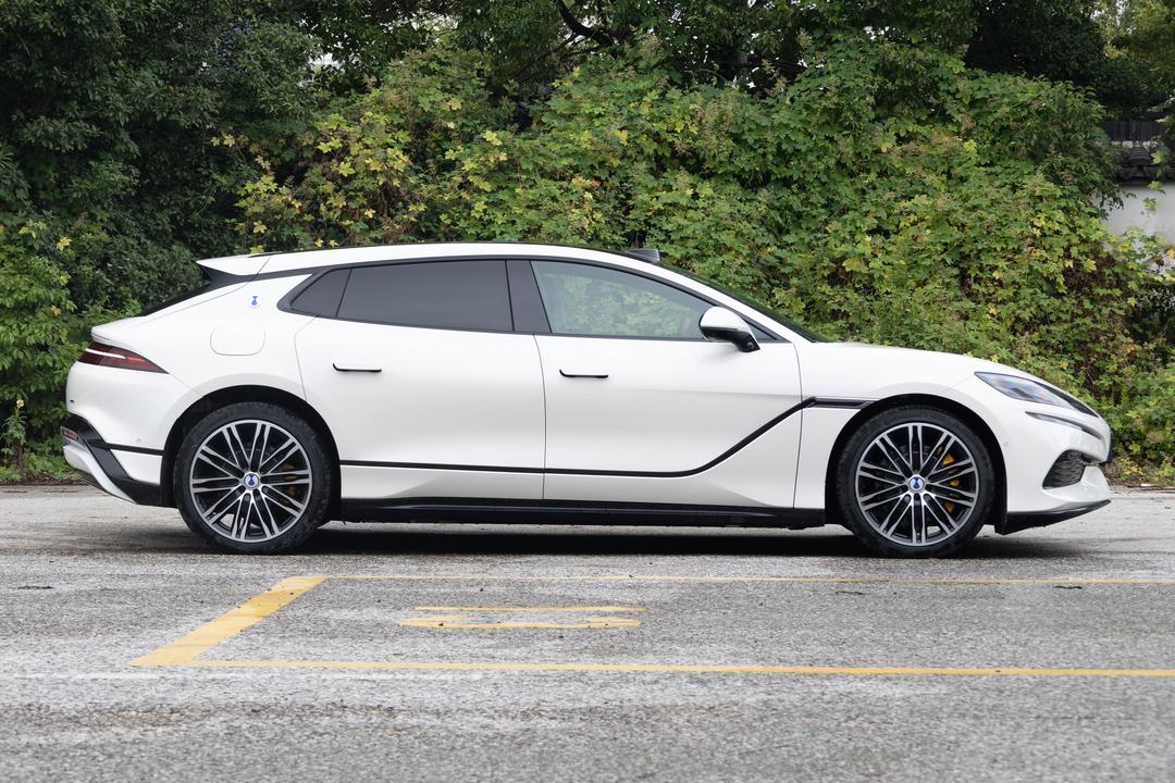 Denza Z9GT EV 2026, фото 8