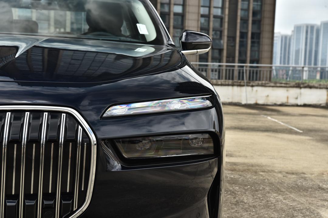 BMW 7-Series 2026, фото 11