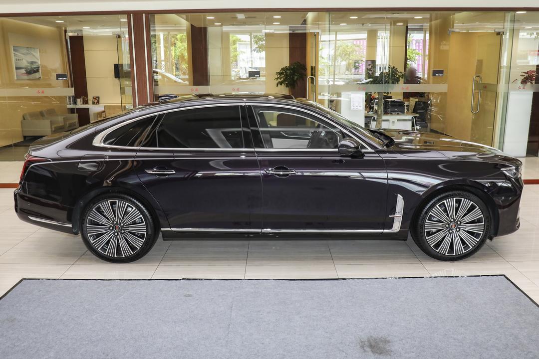 Hongqi H9 2026, фото 8