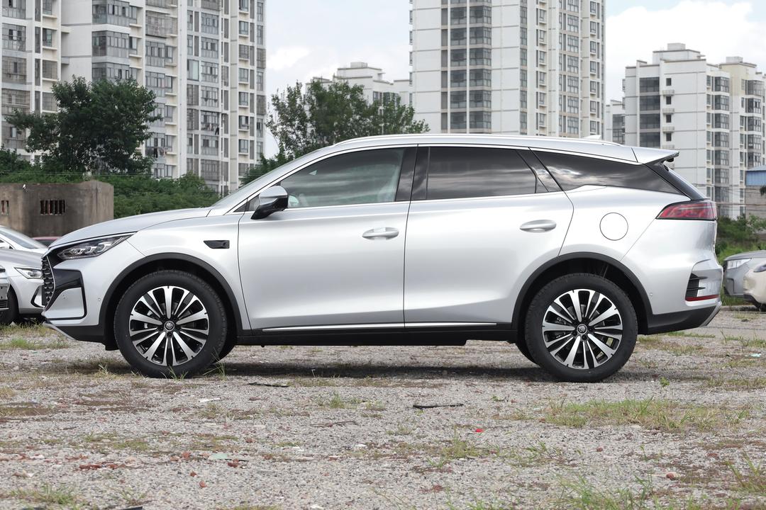 BYD Tang DM 2026, фото 4