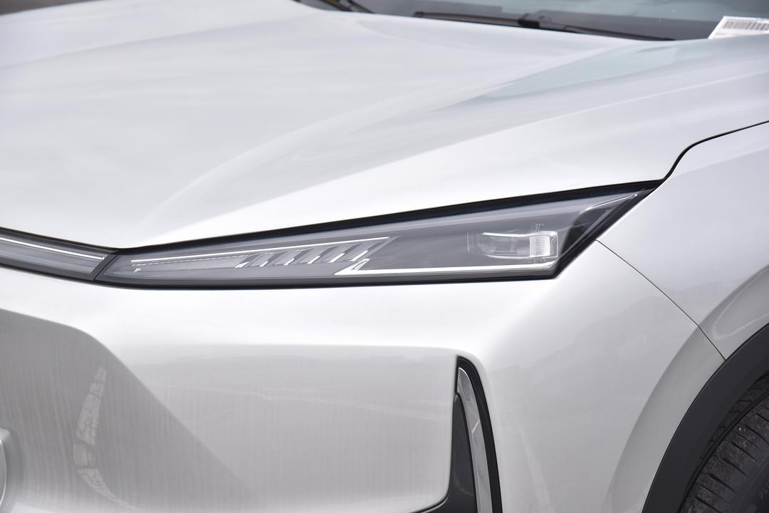 Dongfeng L7 EV 2026, фото 13