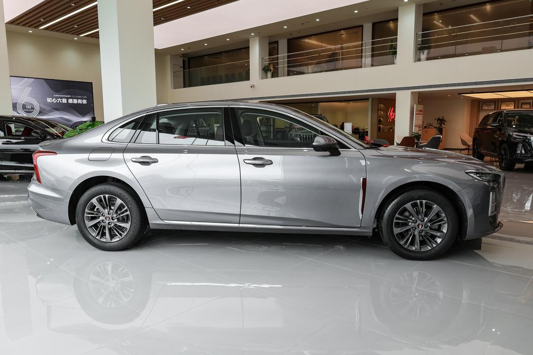 Hongqi H5 2026, фото 7
