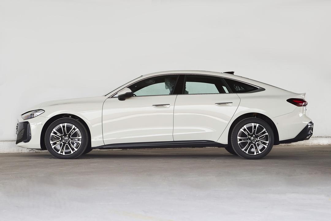 Audi A5L Sportback 2026, фото 4