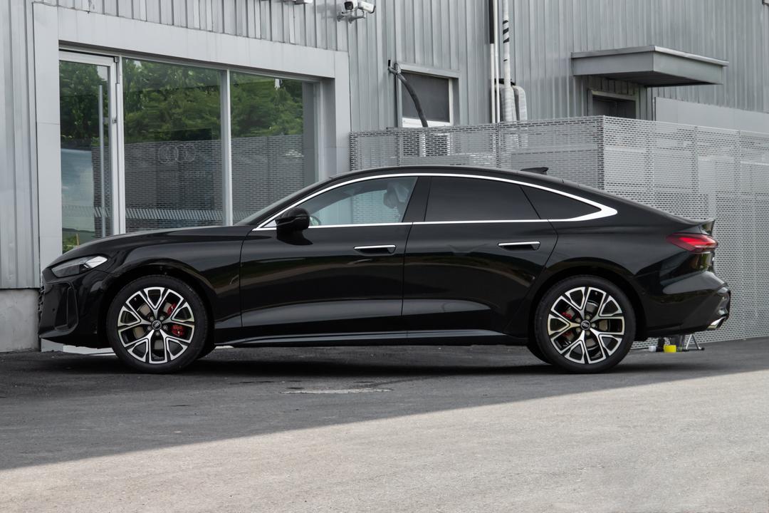 Audi A5L Sportback 2026, фото 4