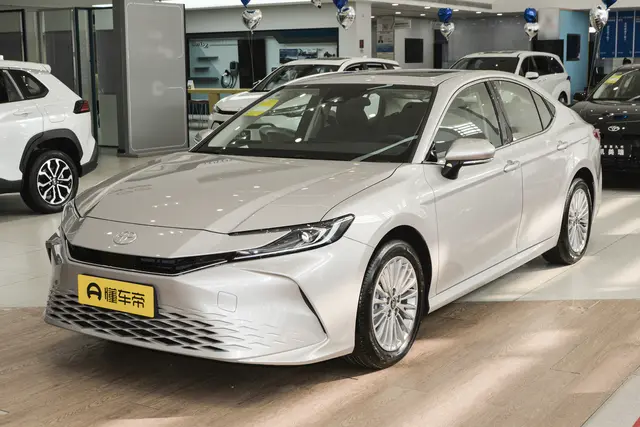 Toyota Camry 2026 — купить из Китая под заказ