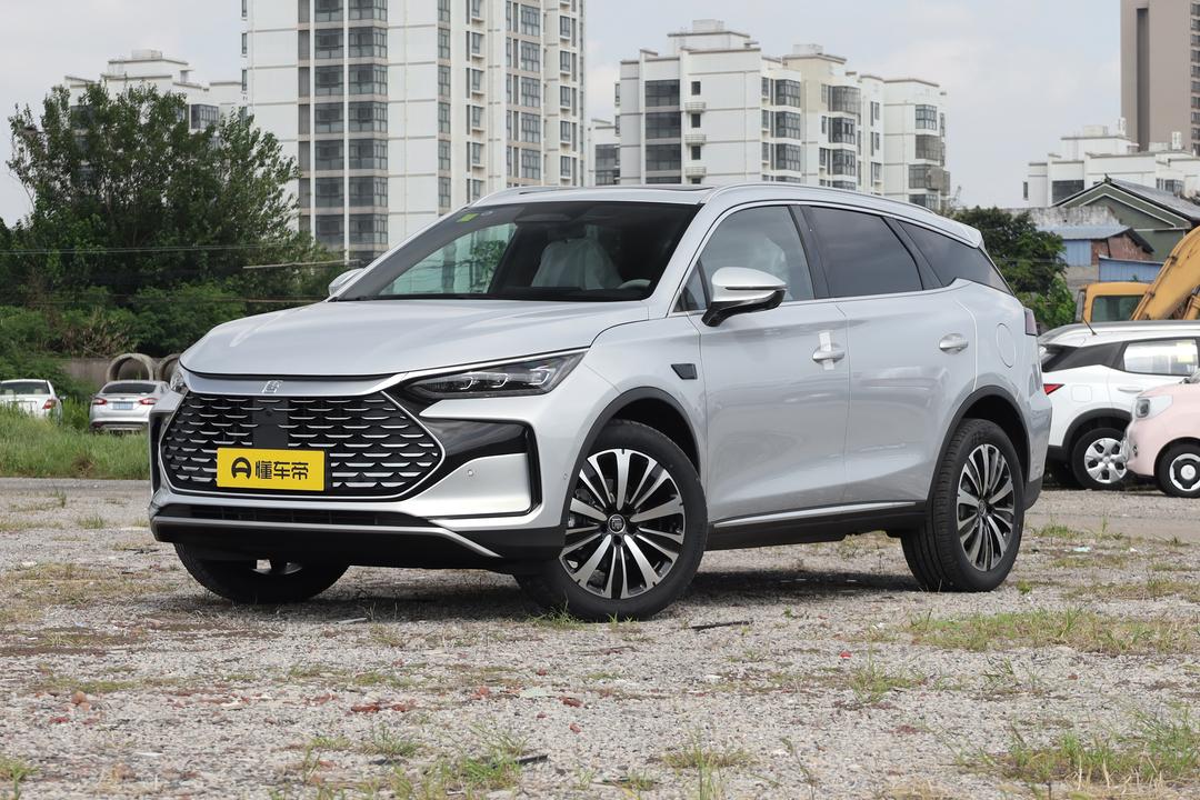 BYD Tang DM 2026, фото 1