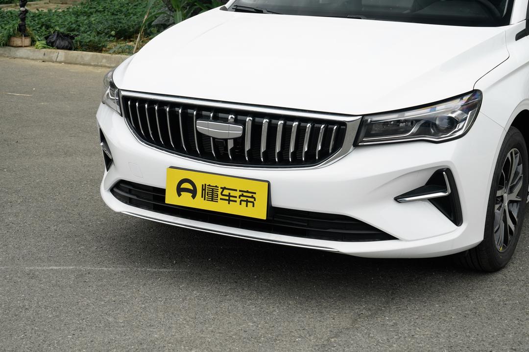 Geely Emgrand 2026, фото 9