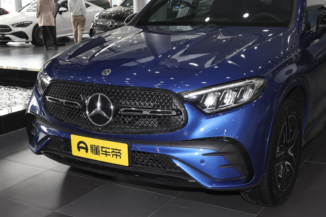 Mercedes-Benz GLC Coupe 2026, фото 9