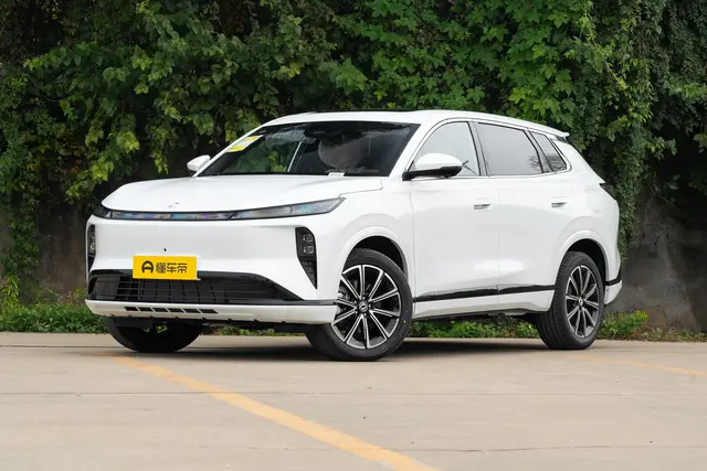 Dongfeng L8 PHEV 2026 — купить из Китая под заказ