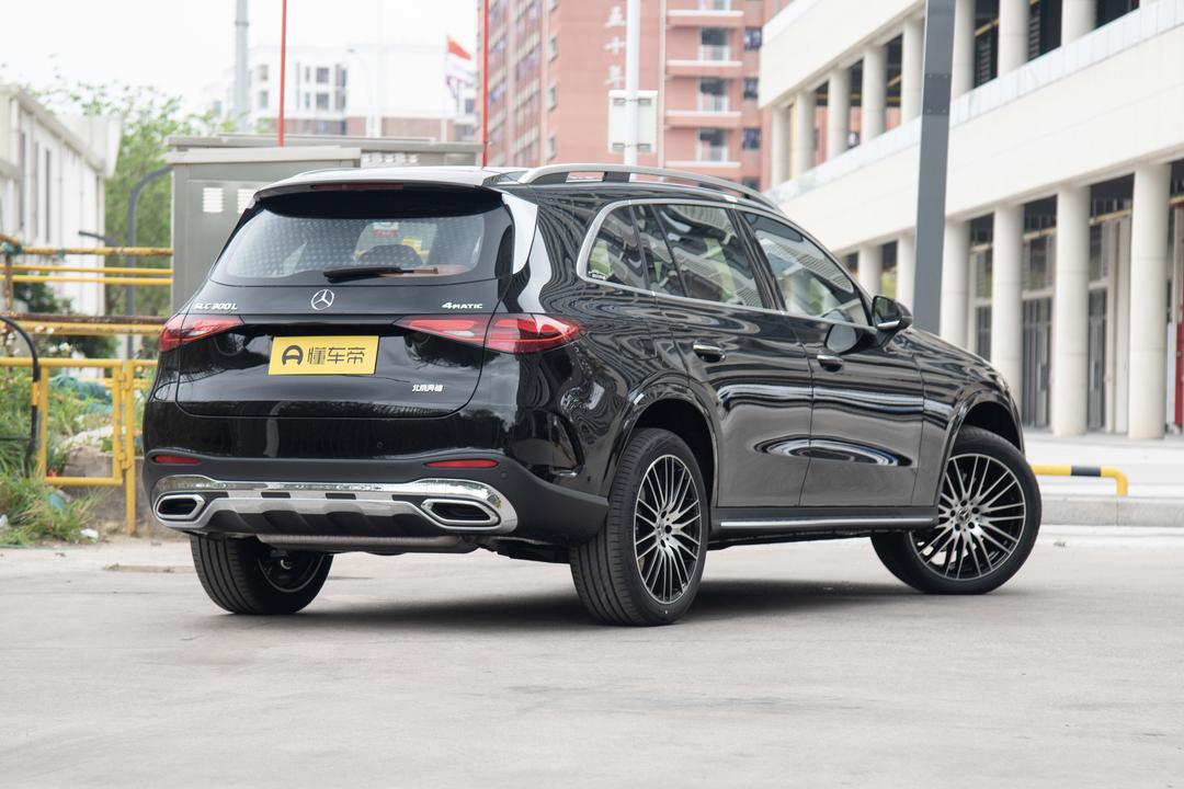Mercedes-Benz GLC-Class 2026, фото 7