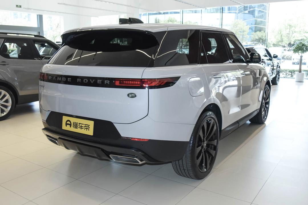 Land Rover Range Rover Sport 2026, фото 7