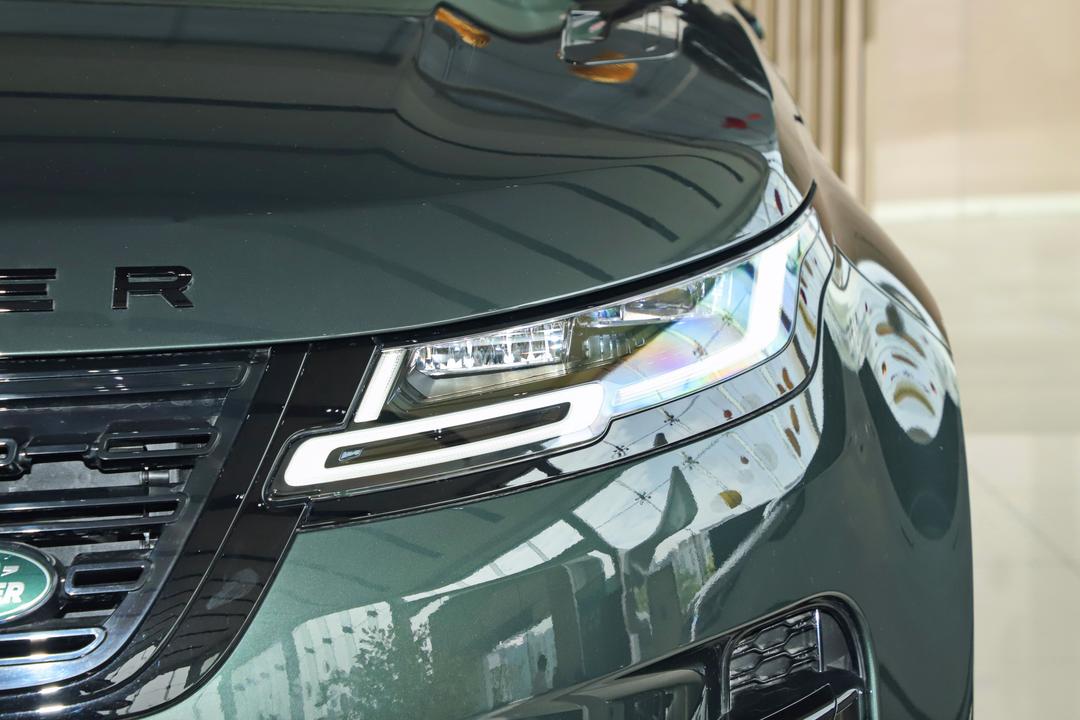 Land Rover Range Rover Evoque 2026, фото 12