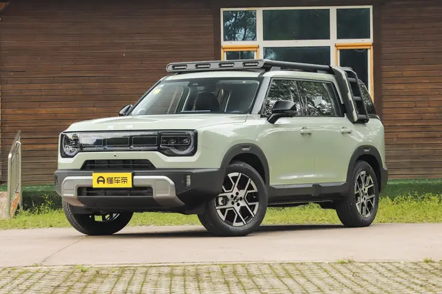 BAIC BJ30 2026 — купить из Китая под заказ