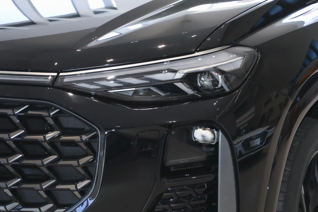 Audi Q6 2026, фото 12
